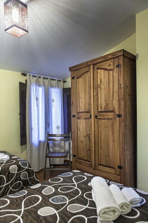 Apartamentos Rurales La Casa de Luis Santa Cruz de la Sierra Habitación foto